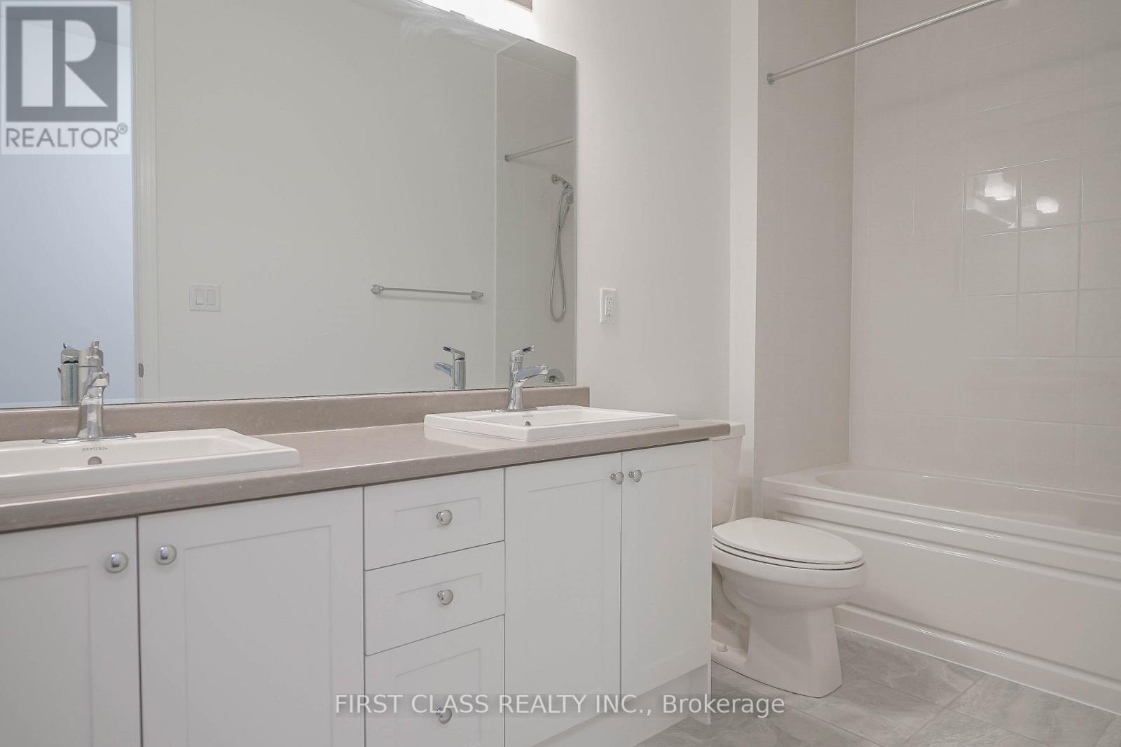 1913 Narcissus Gardens, Pickering, Ontario