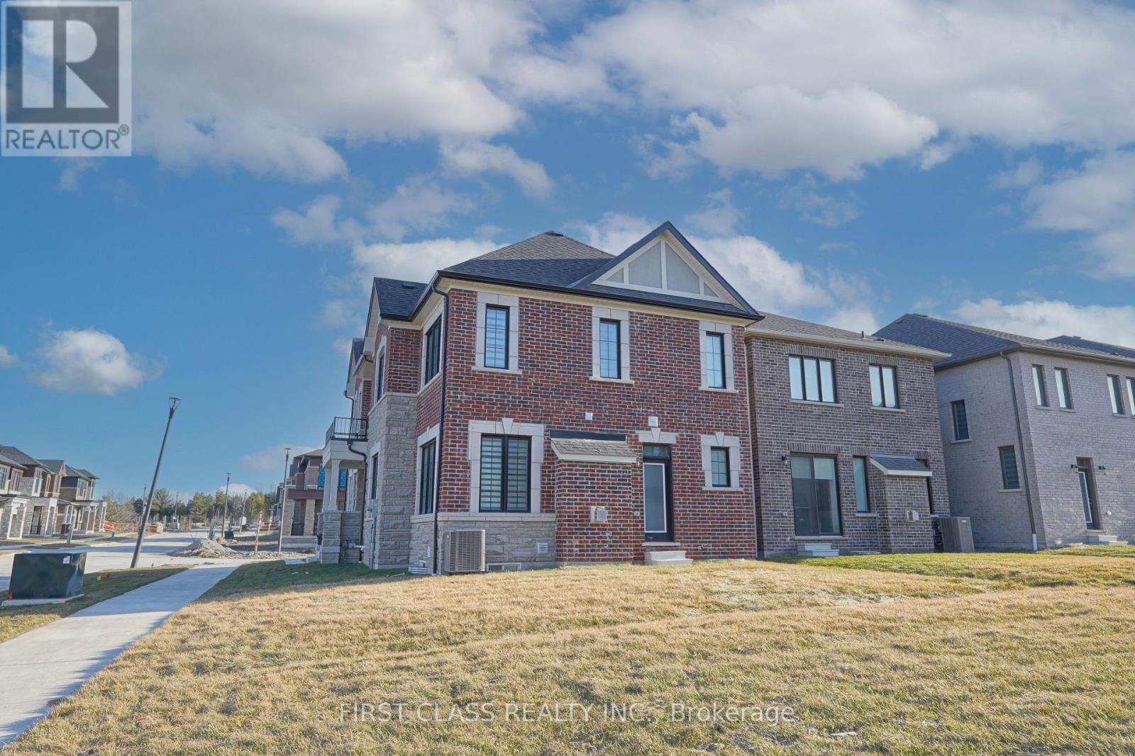 1913 Narcissus Gardens, Pickering, Ontario