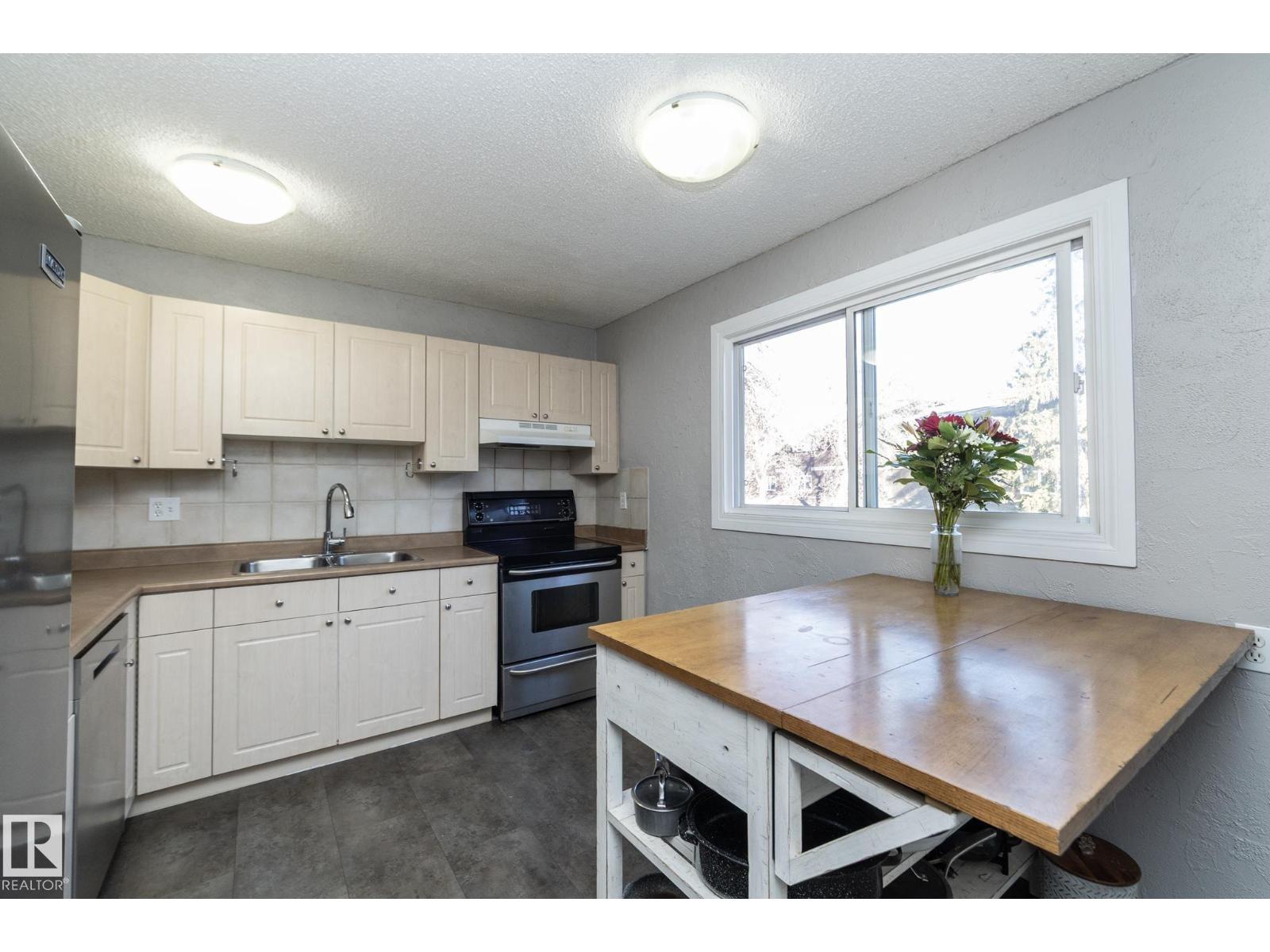 6 Glaewyn Es, St. Albert, Alberta