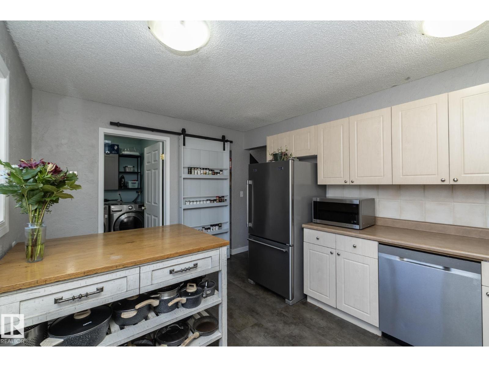 6 Glaewyn Es, St. Albert, Alberta