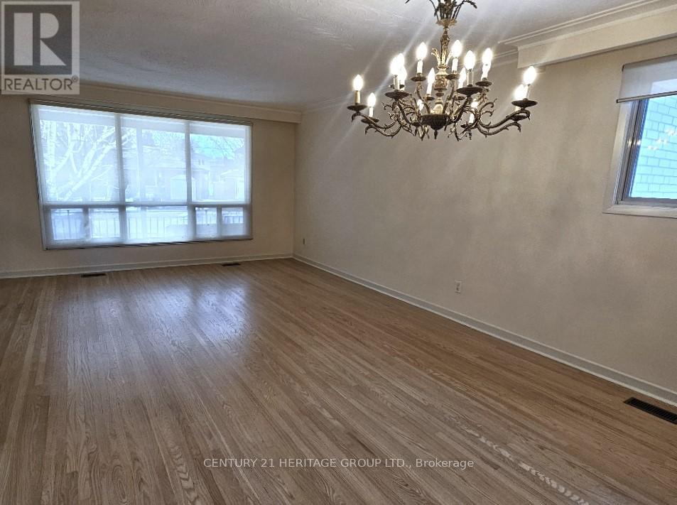 63 Marathon Crescent, Toronto (newtonbrook West), Ontario