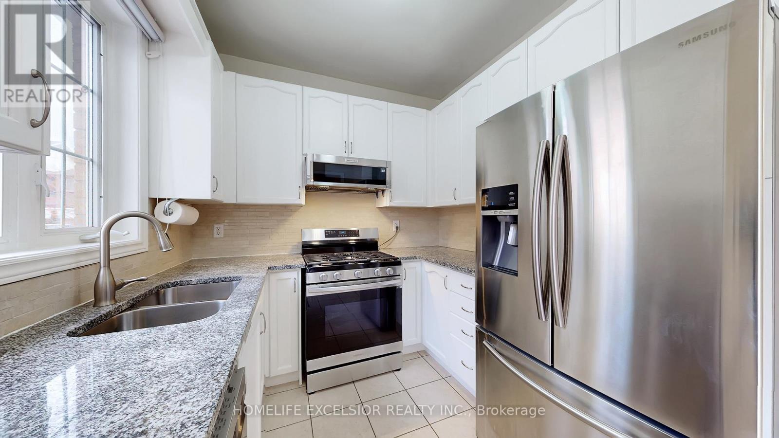 2 Wellsprings Drive, Brampton (madoc), Ontario