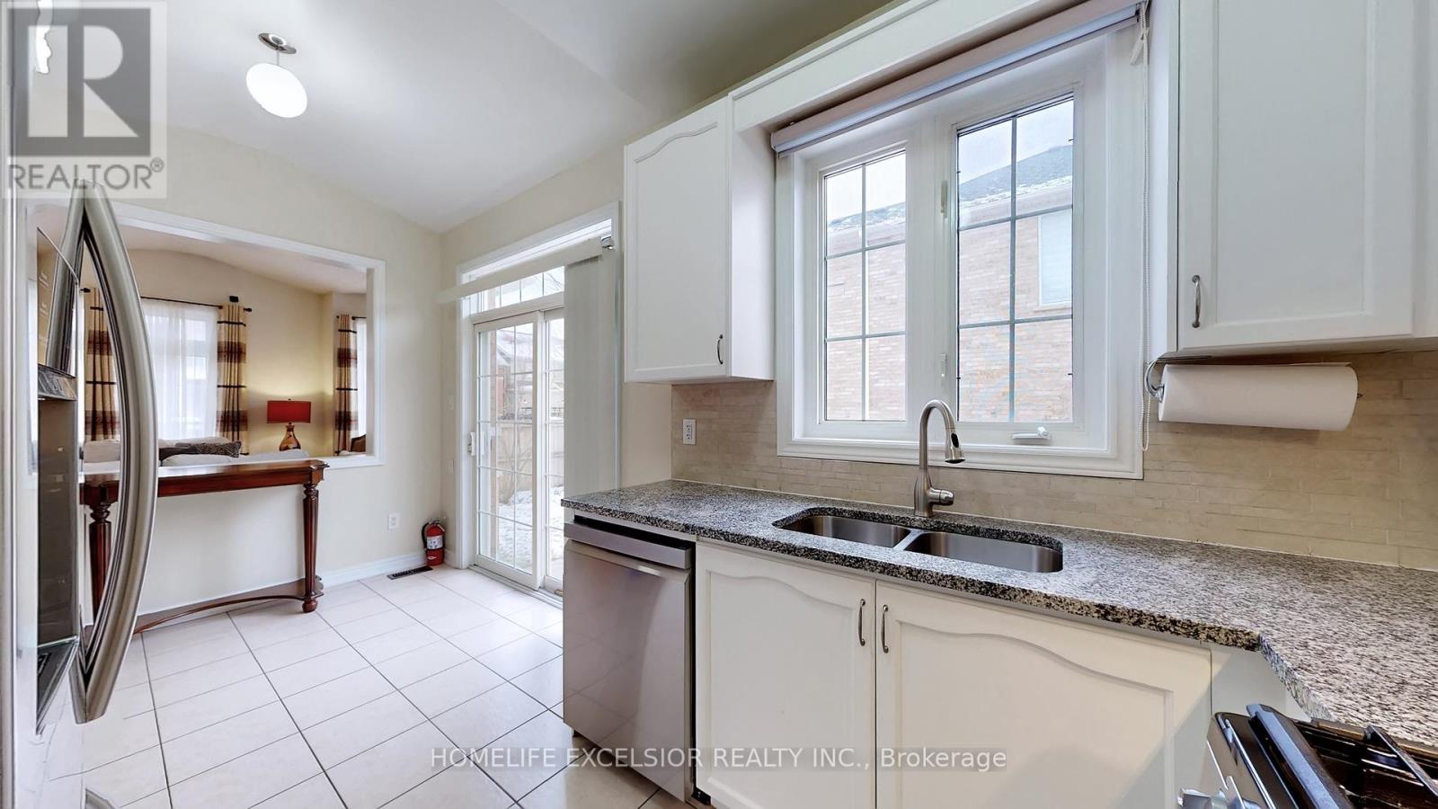 2 Wellsprings Drive, Brampton (madoc), Ontario