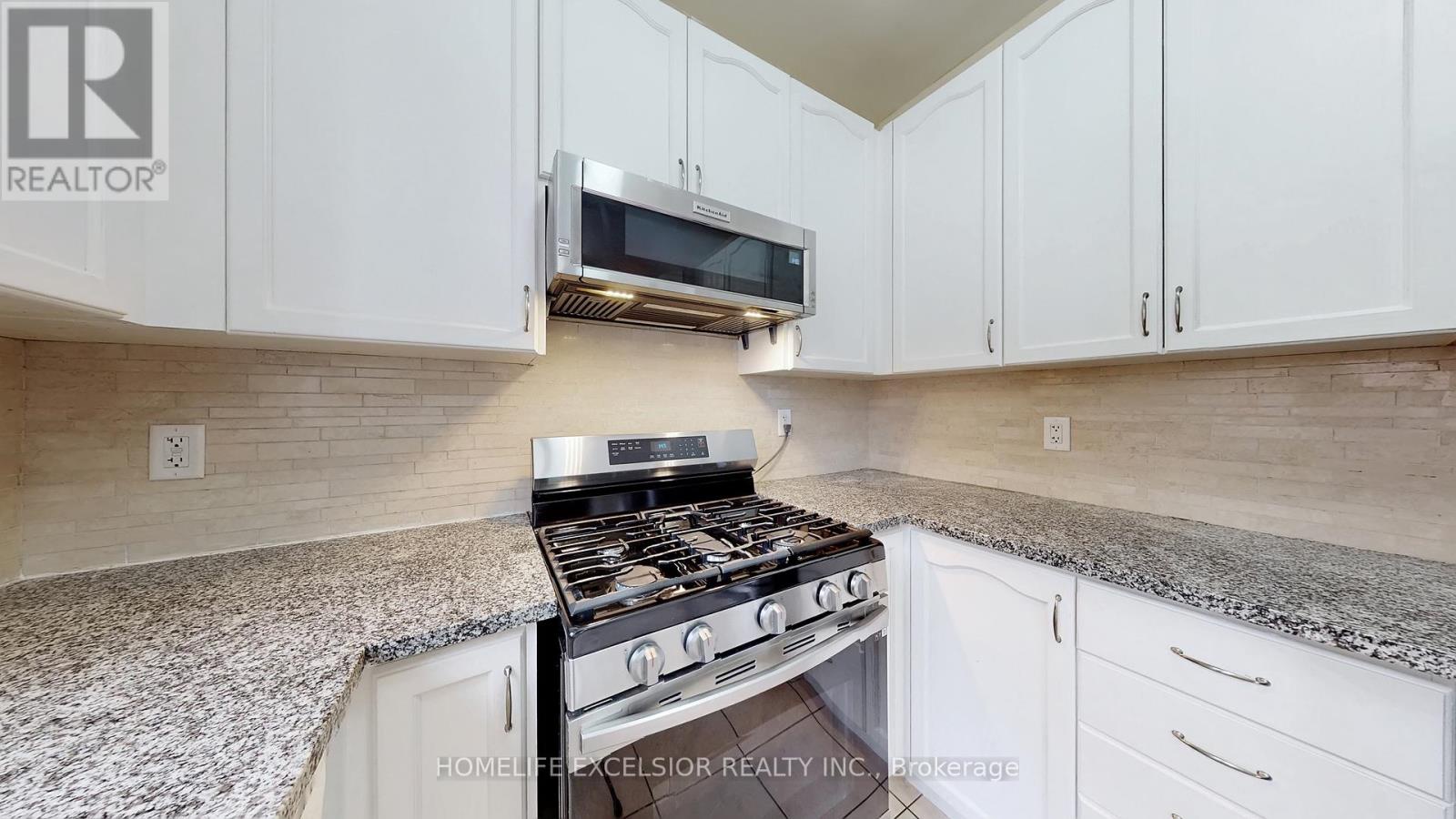 2 Wellsprings Drive, Brampton (madoc), Ontario