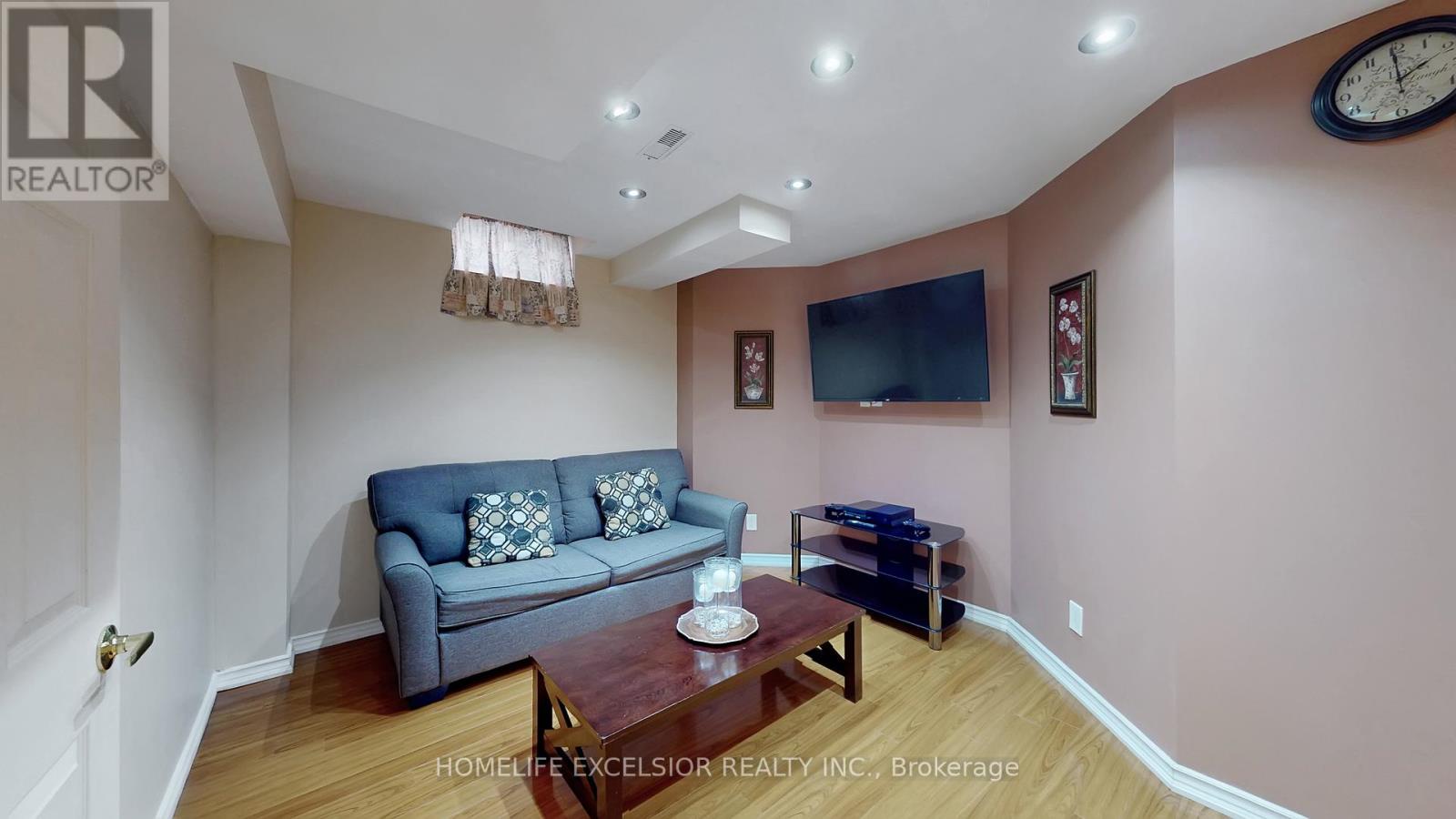 2 Wellsprings Drive, Brampton (madoc), Ontario