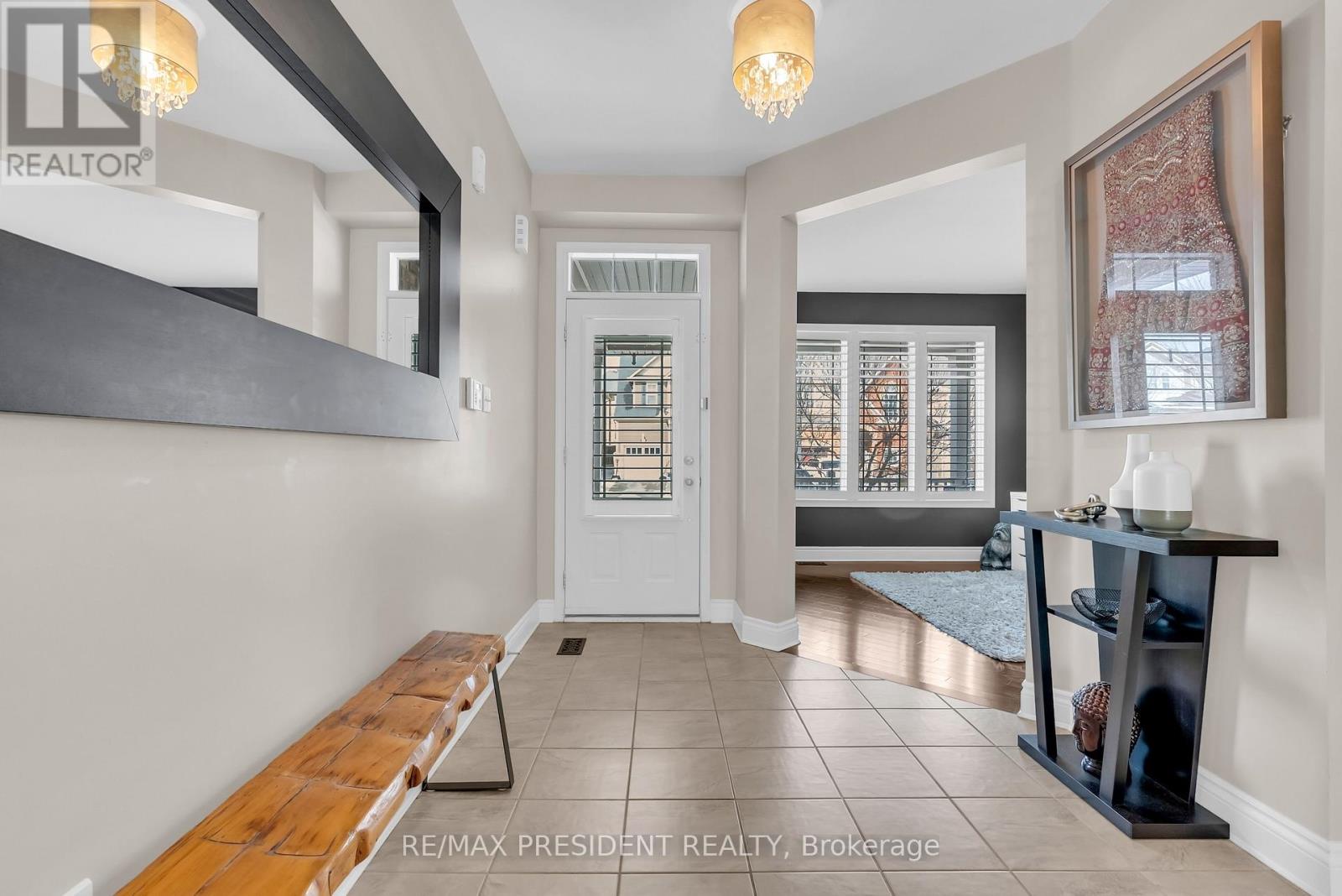 306 Pringle Avenue, Milton (sc Scott), Ontario