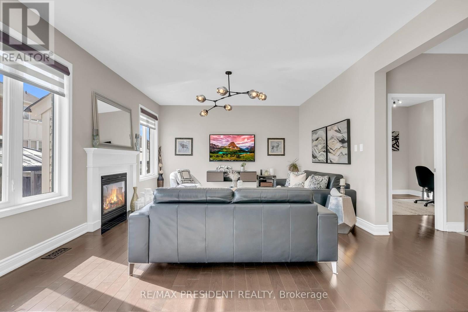 306 Pringle Avenue, Milton (sc Scott), Ontario