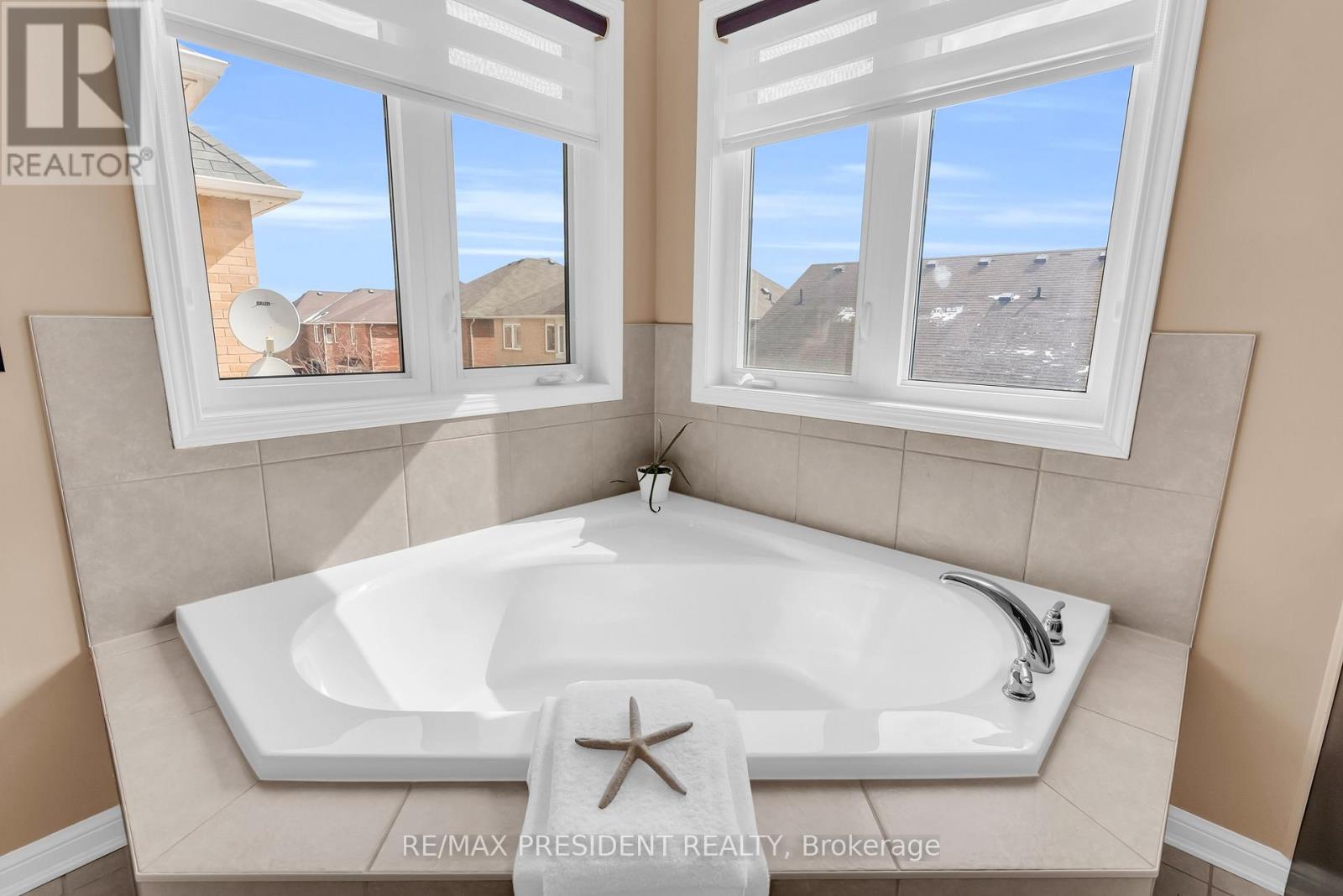 306 Pringle Avenue, Milton (sc Scott), Ontario