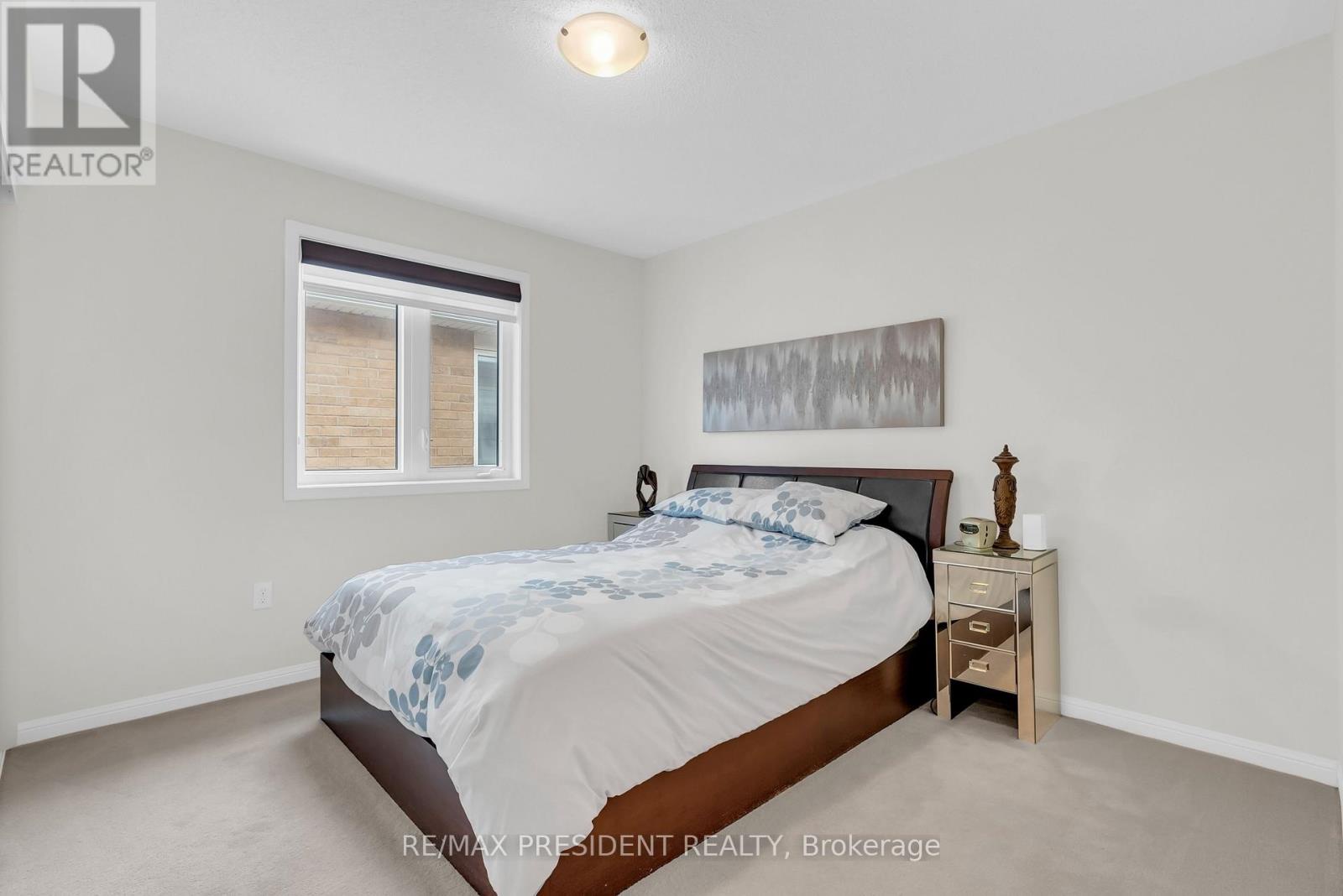 306 Pringle Avenue, Milton (sc Scott), Ontario