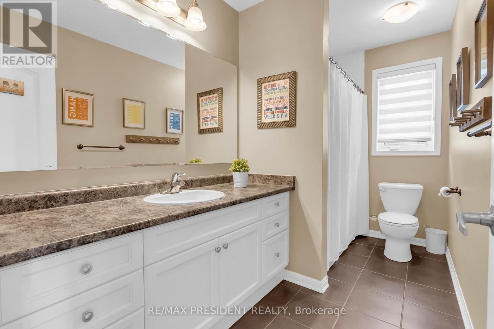 306 Pringle Avenue, Milton (sc Scott), Ontario