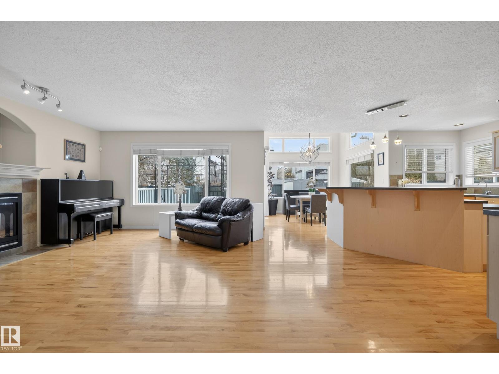 1119 Rutherford Cl Sw, Edmonton, Alberta