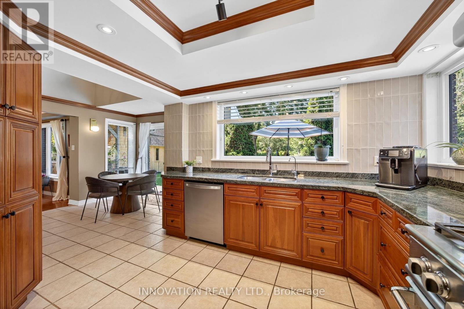 5558 South Island Park Drive, Ottawa, Ontario