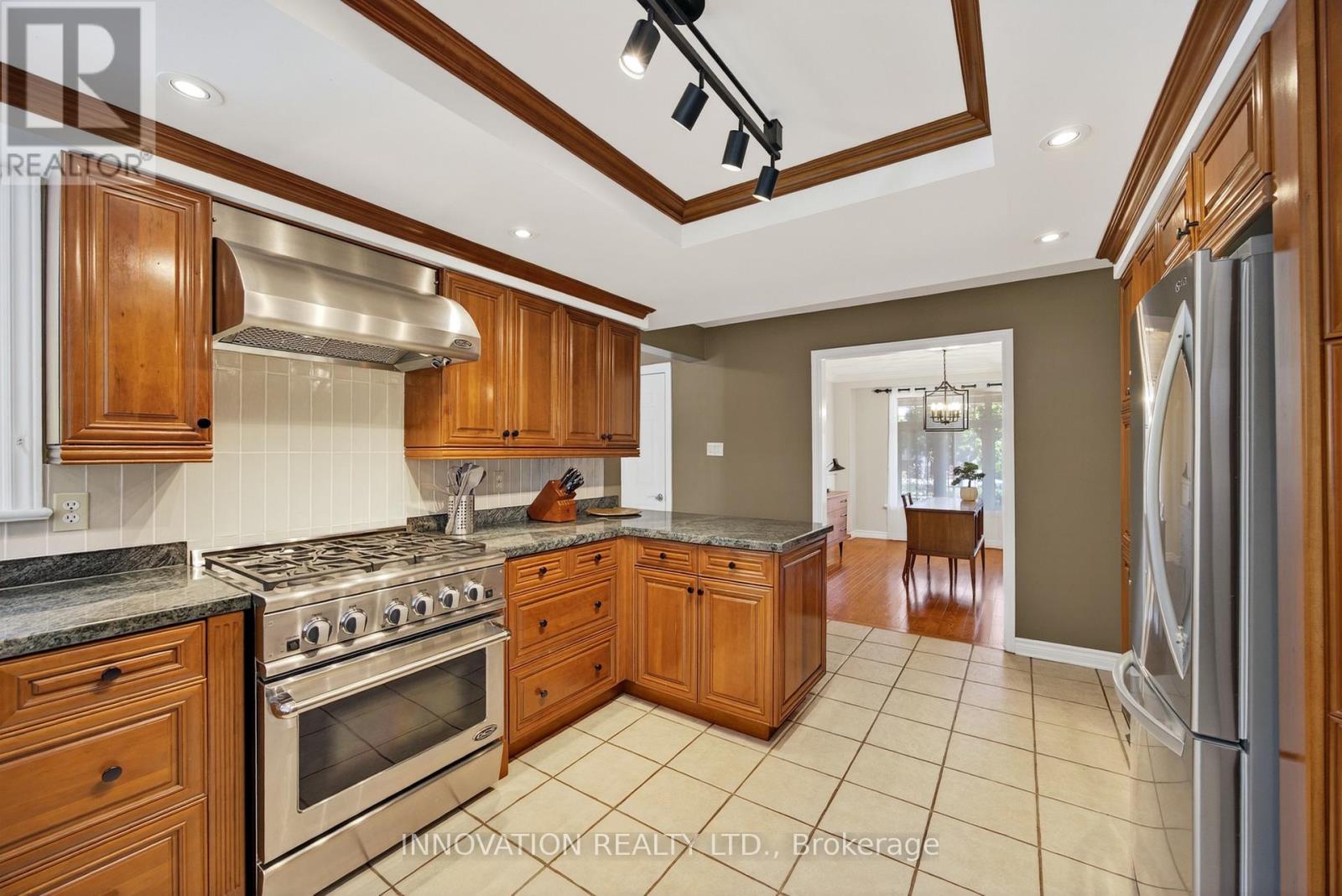 5558 South Island Park Drive, Ottawa, Ontario