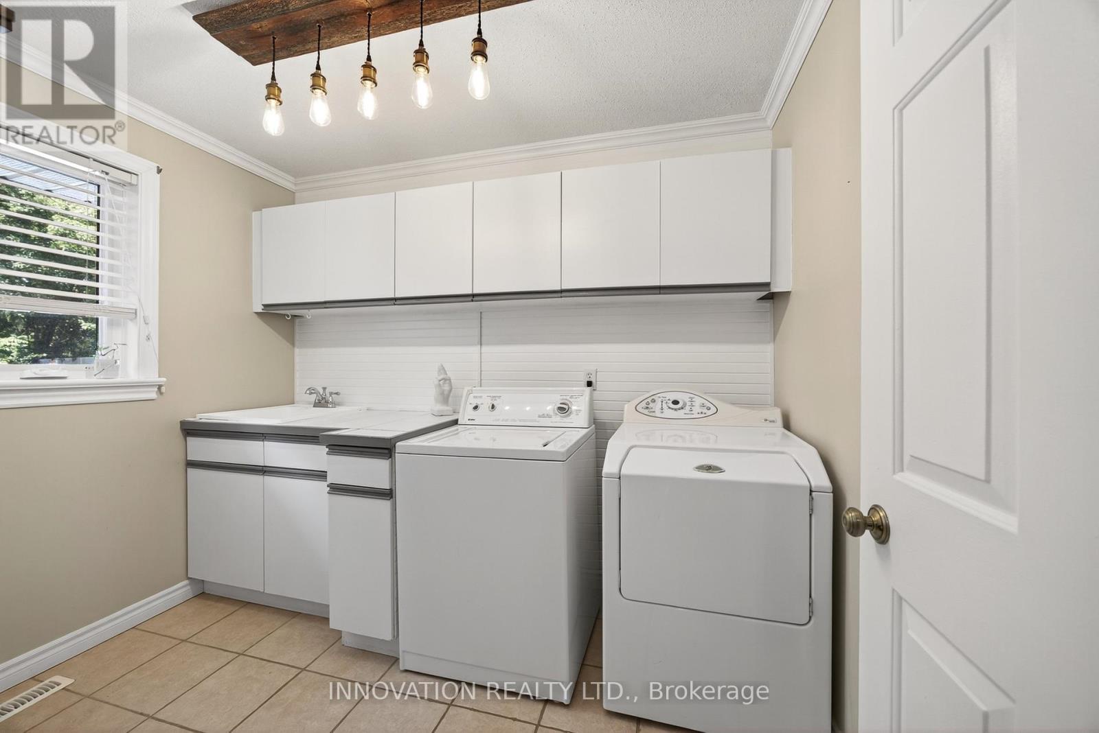 5558 South Island Park Drive, Ottawa, Ontario