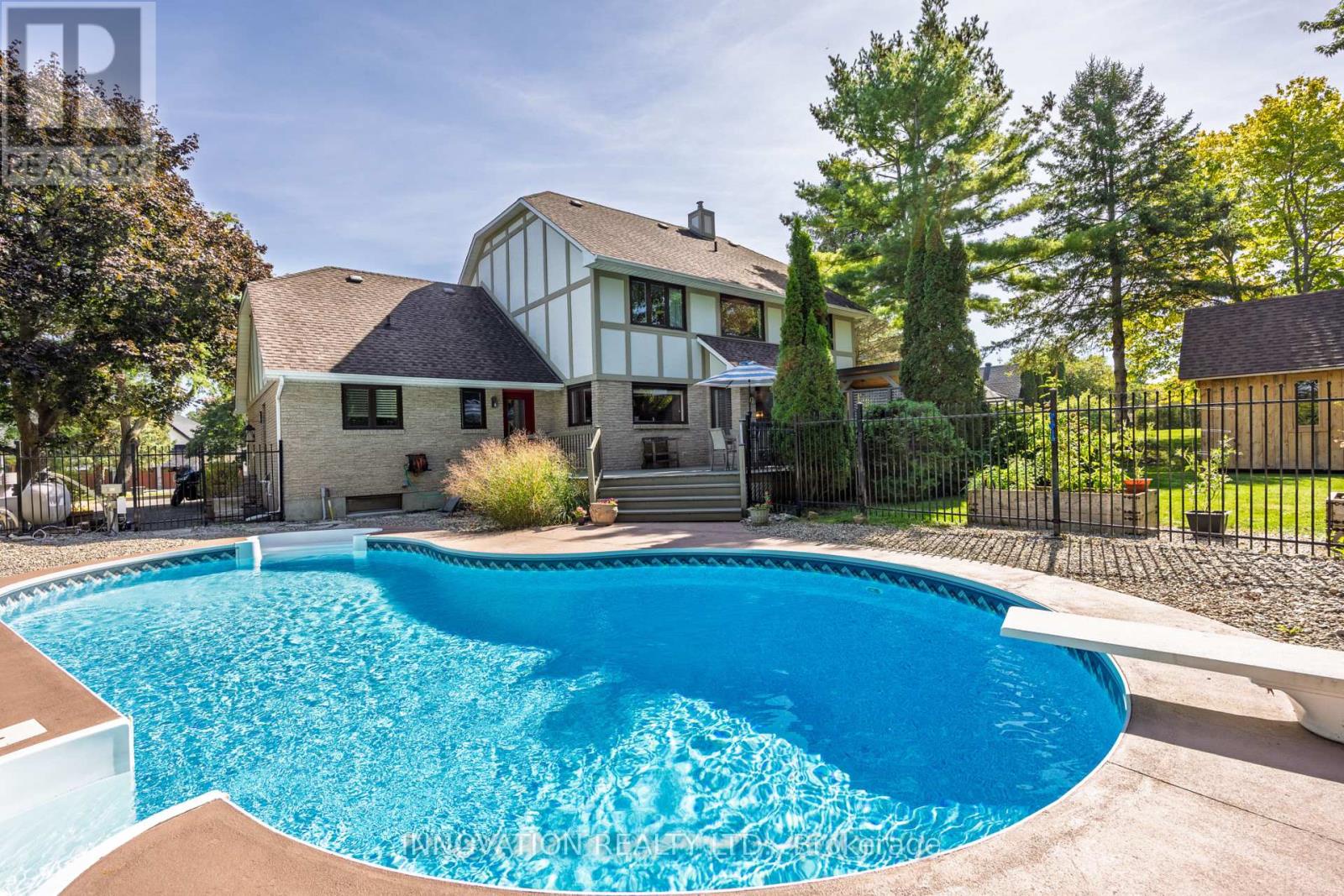 5558 South Island Park Drive, Ottawa, Ontario