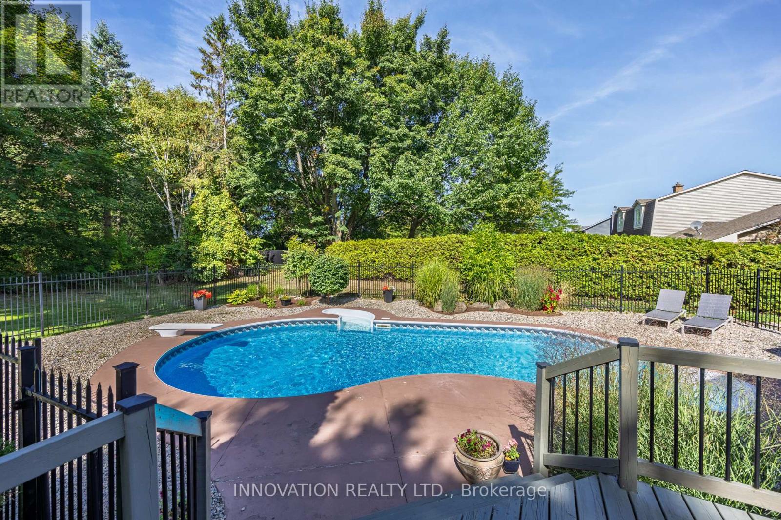 5558 South Island Park Drive, Ottawa, Ontario