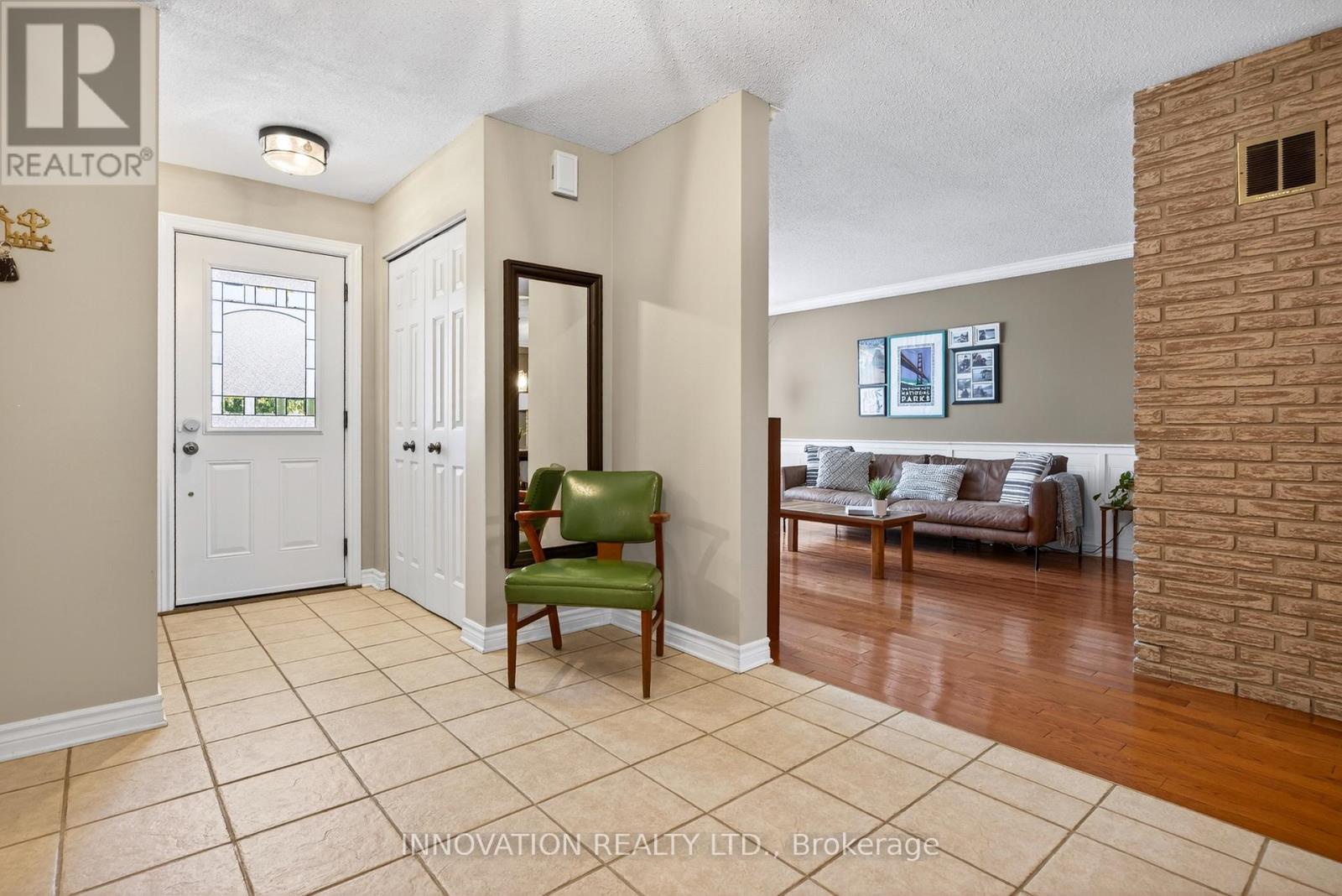 5558 South Island Park Drive, Ottawa, Ontario