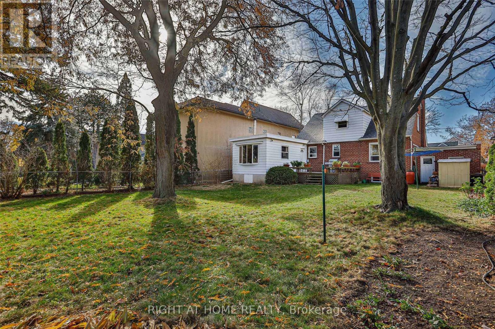 123 Ashbourne Drive, Toronto (islington-city Centre West), Ontario