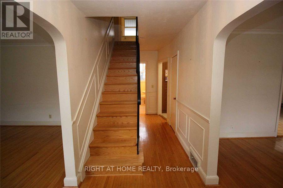 123 Ashbourne Drive, Toronto (islington-city Centre West), Ontario