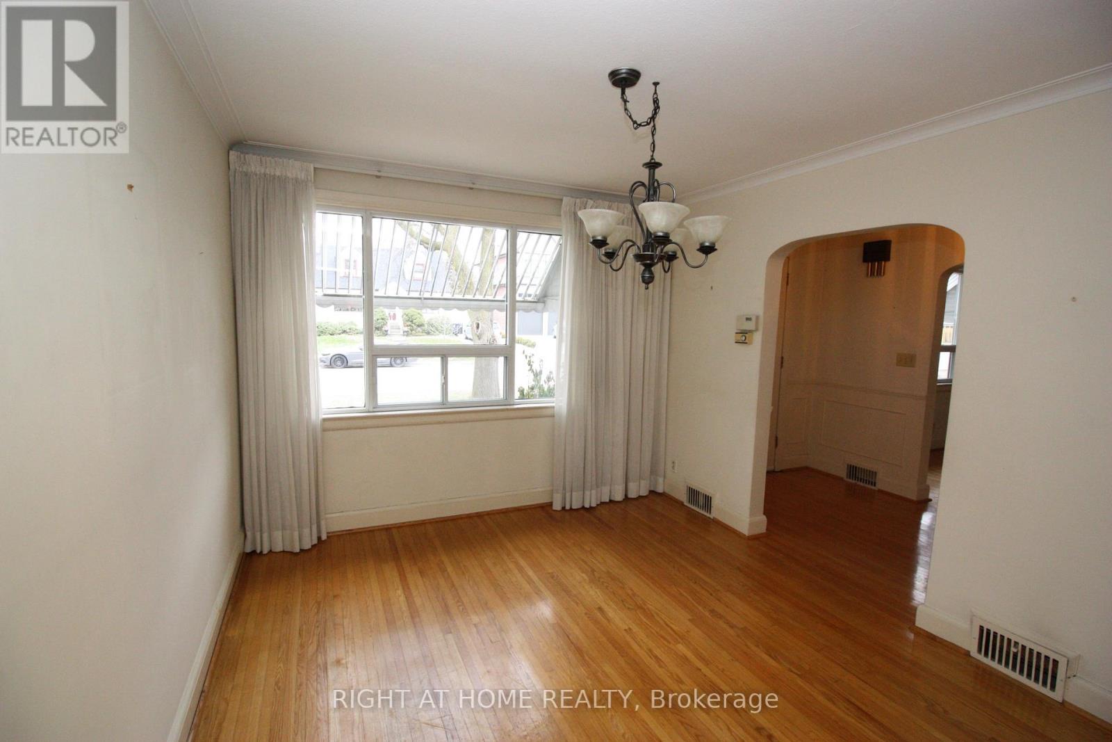 123 Ashbourne Drive, Toronto (islington-city Centre West), Ontario