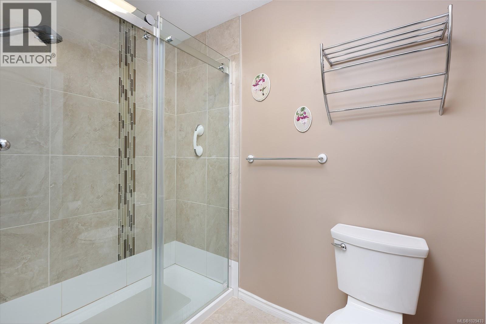 15 2030 Robb Ave, Comox, British Columbia