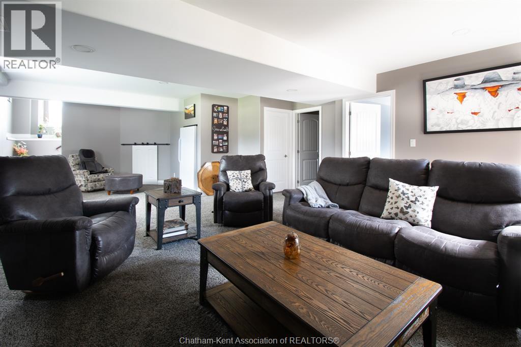 64 Valencia Drive, Chatham, Ontario