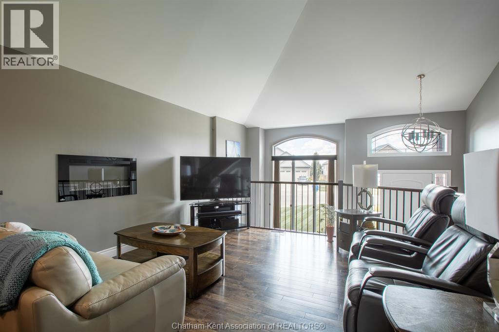 64 Valencia Drive, Chatham, Ontario