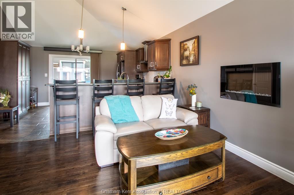 64 Valencia Drive, Chatham, Ontario