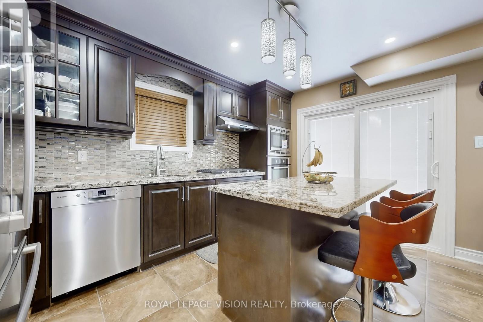 1855 Ashford Drive, Pickering (village East), Ontario