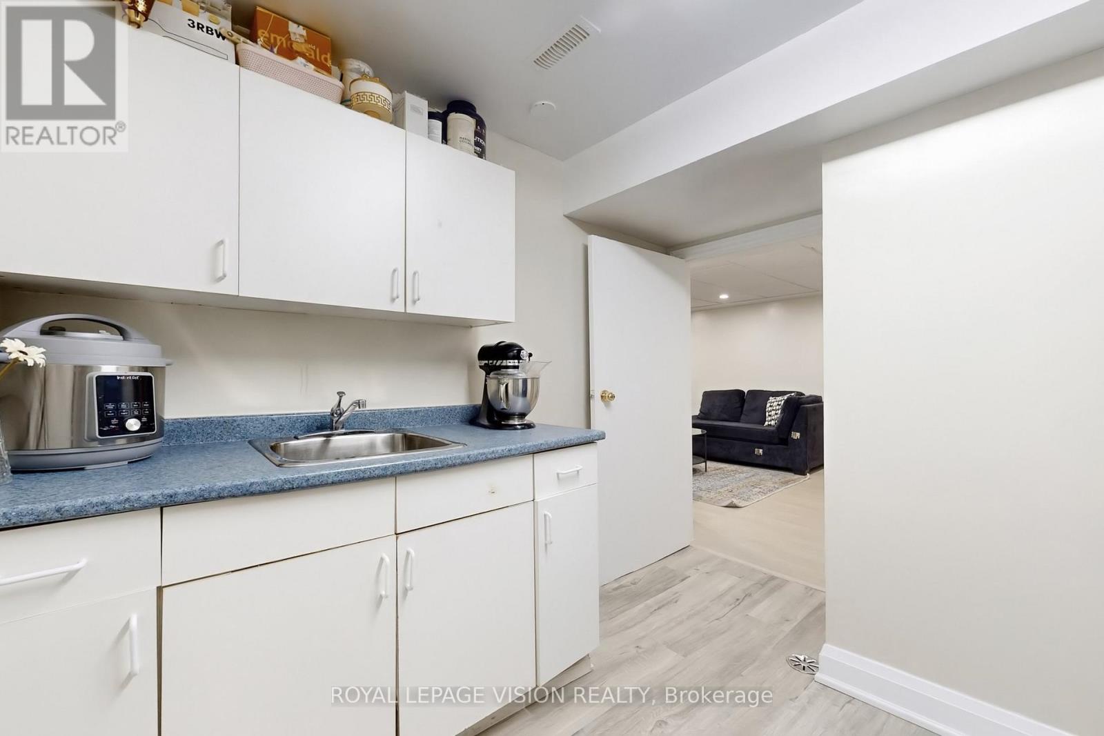 1855 Ashford Drive, Pickering (village East), Ontario