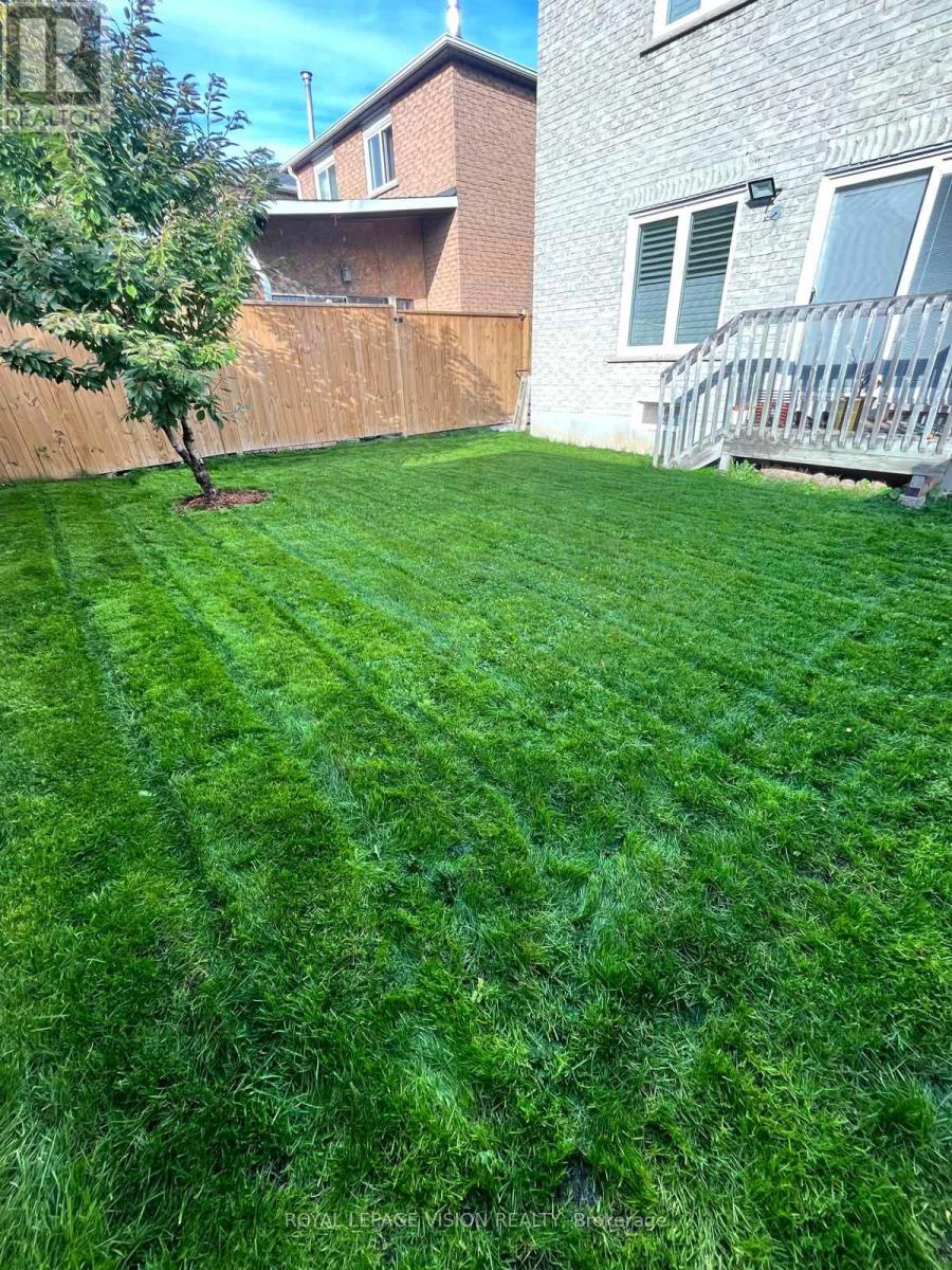 1855 Ashford Drive, Pickering (village East), Ontario