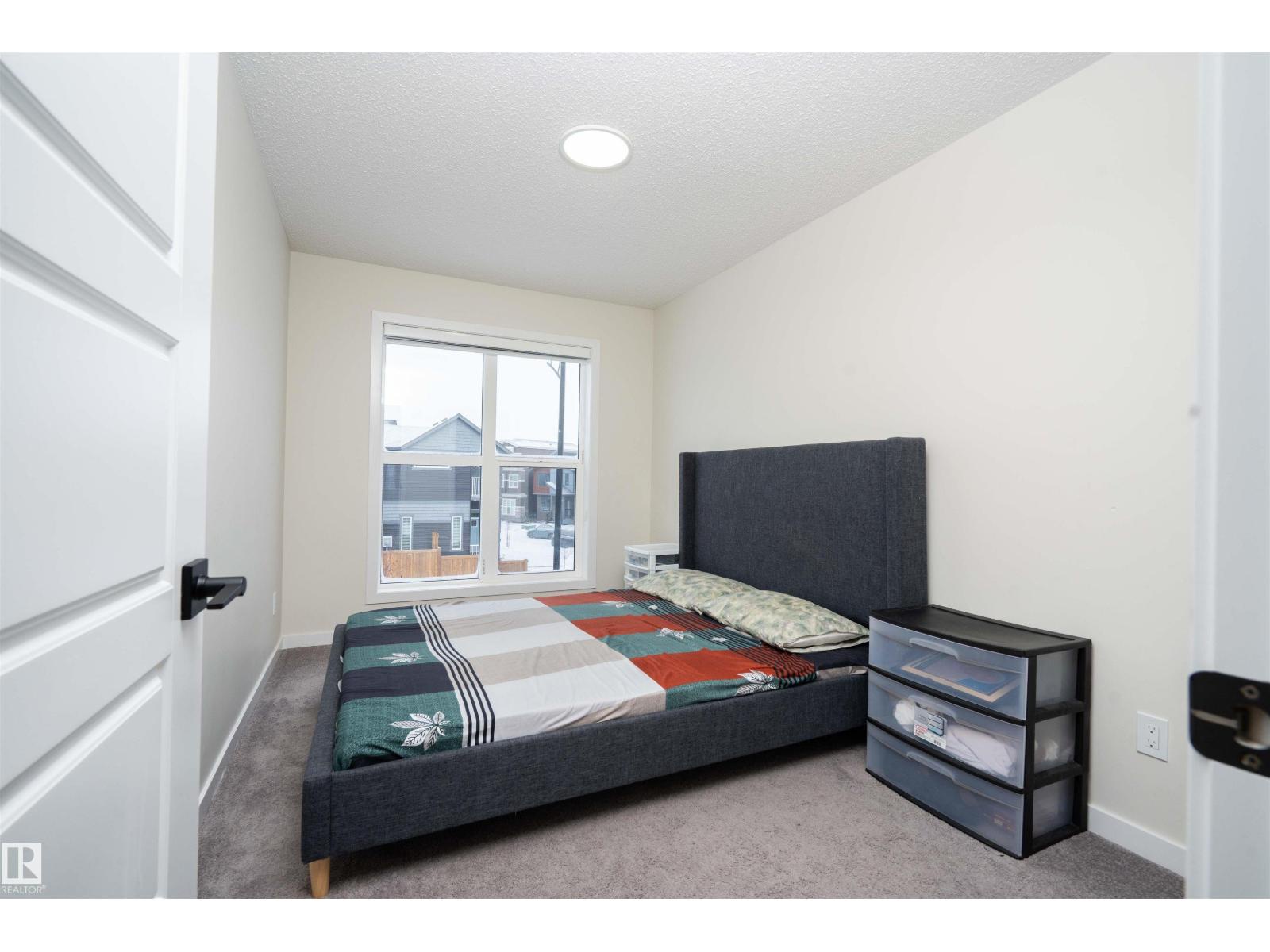 1487 Plum Circle Ci Sw, Edmonton, Alberta