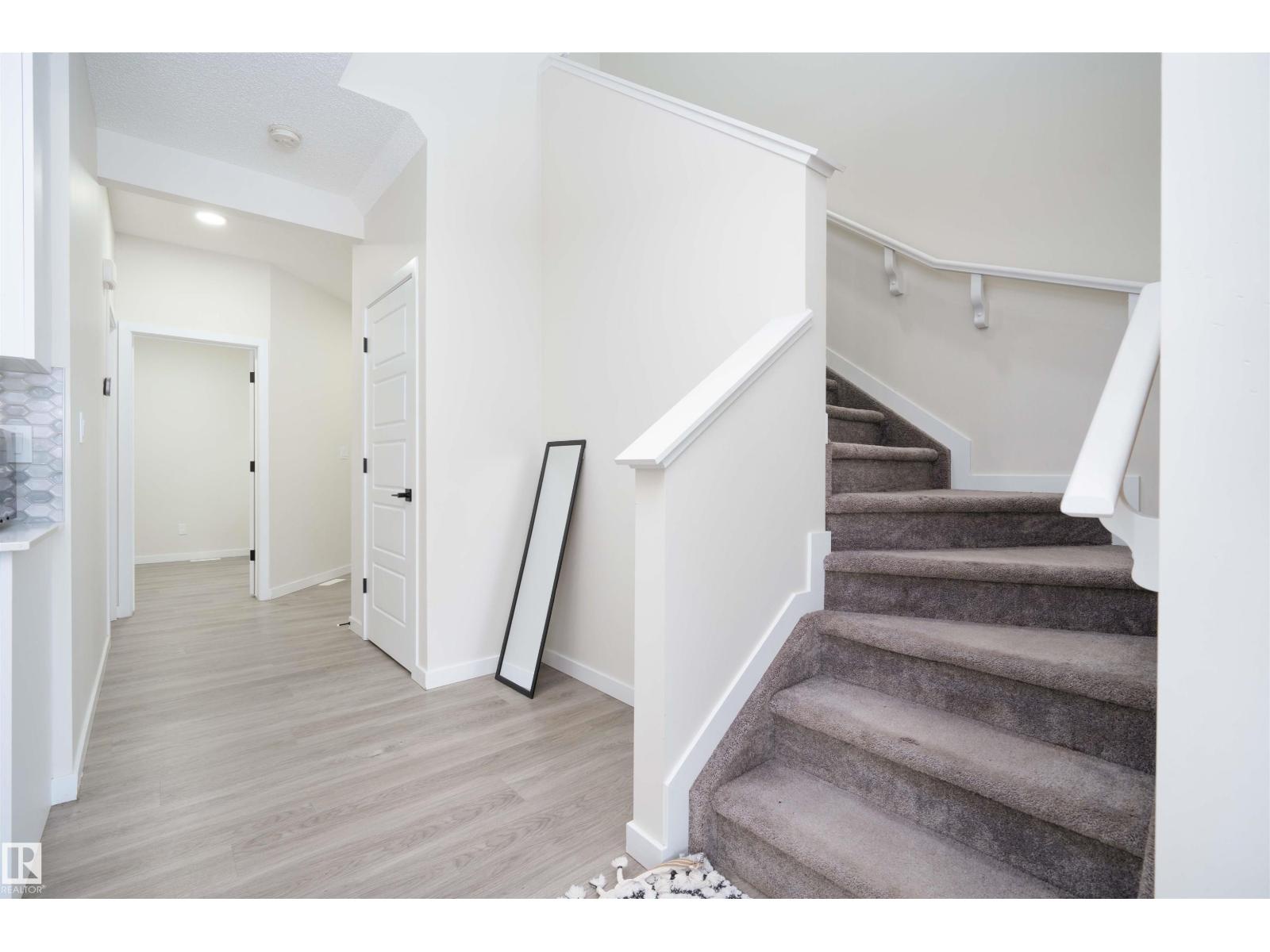 1487 Plum Circle Ci Sw, Edmonton, Alberta