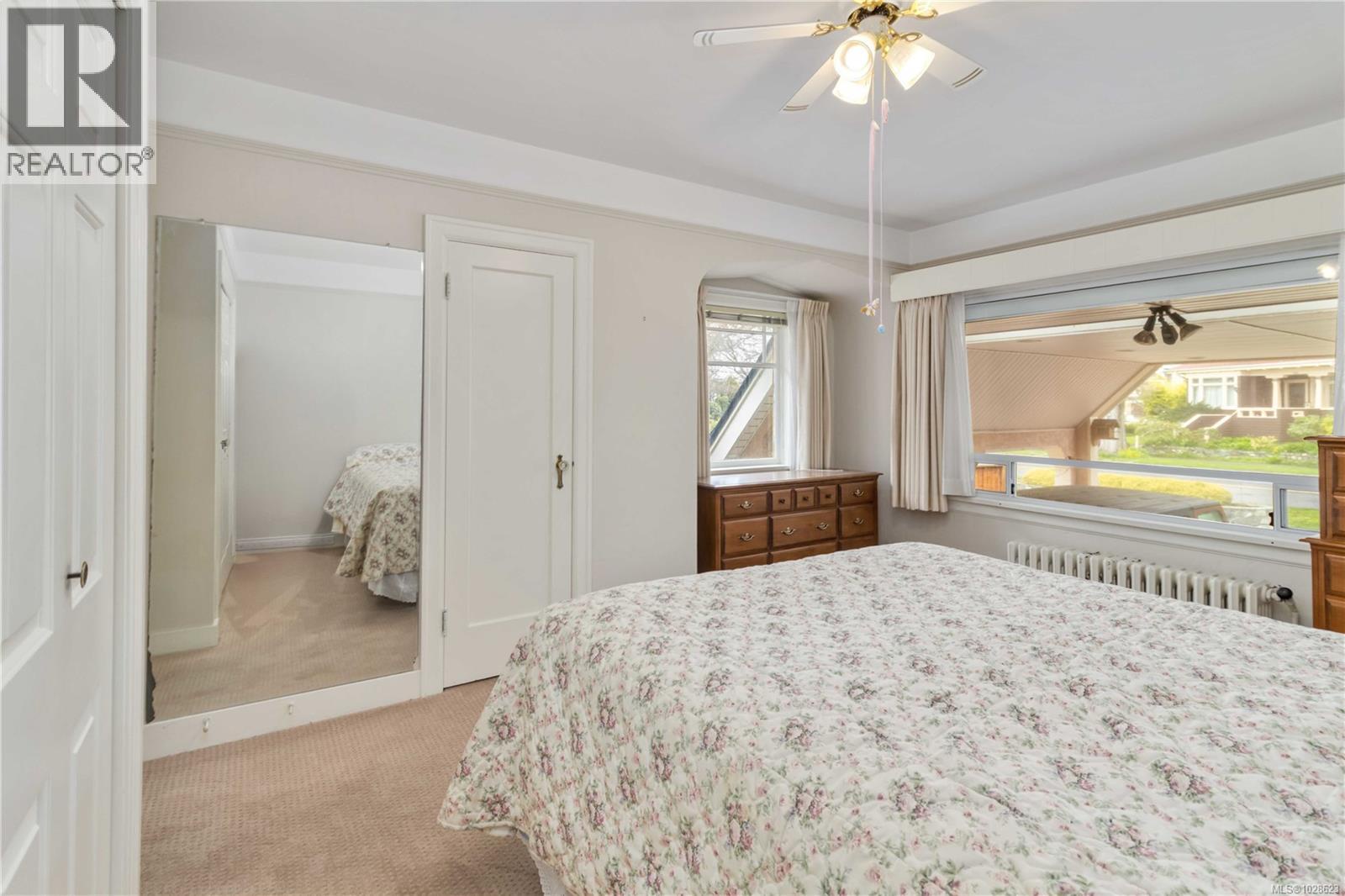 1811 Hollywood Cres, Victoria, British Columbia