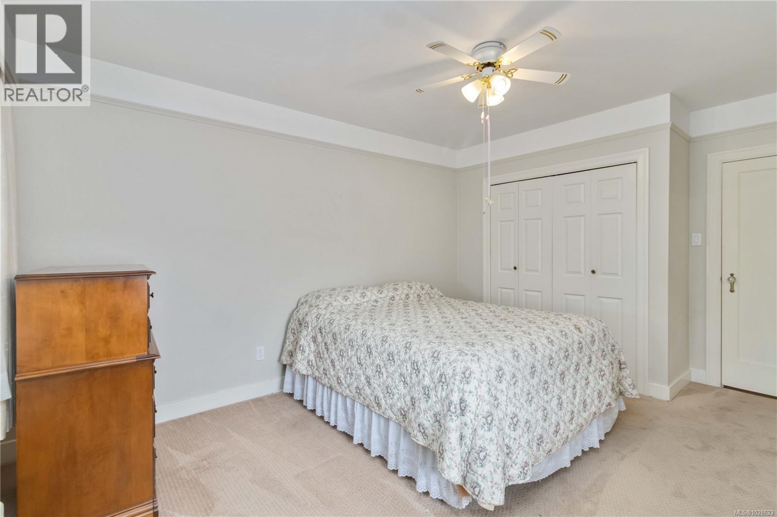 1811 Hollywood Cres, Victoria, British Columbia