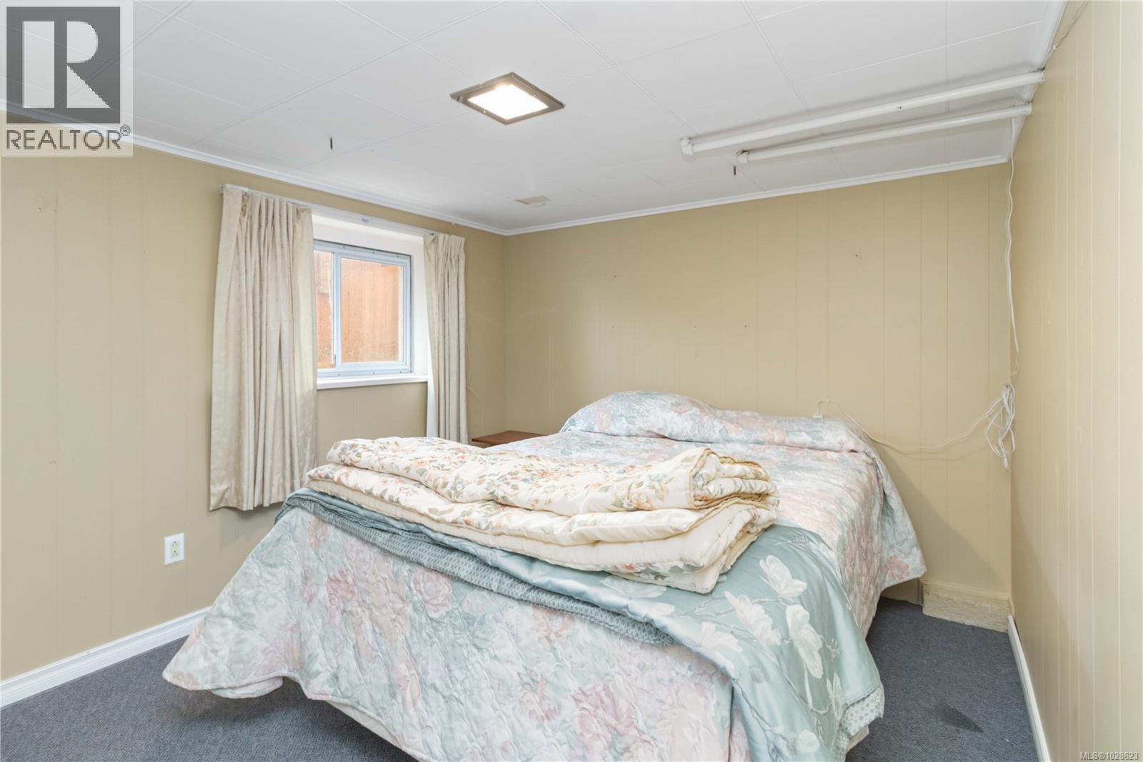 1811 Hollywood Cres, Victoria, British Columbia