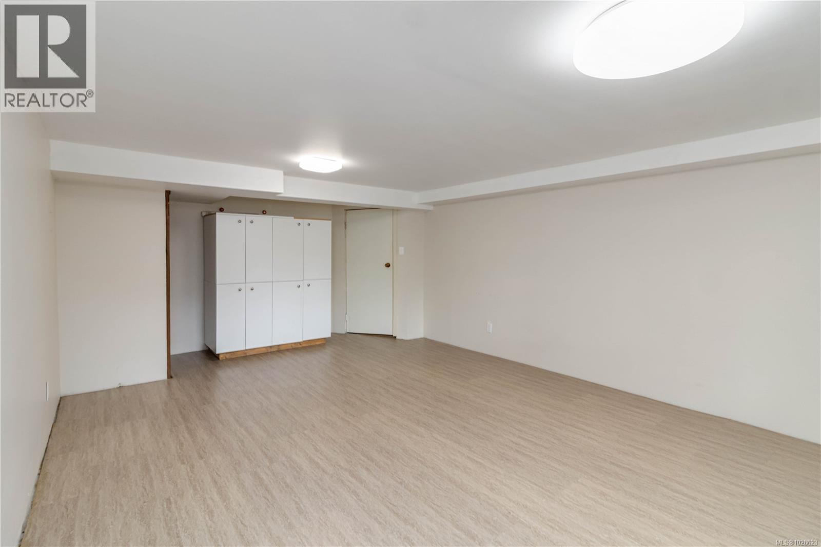 1811 Hollywood Cres, Victoria, British Columbia