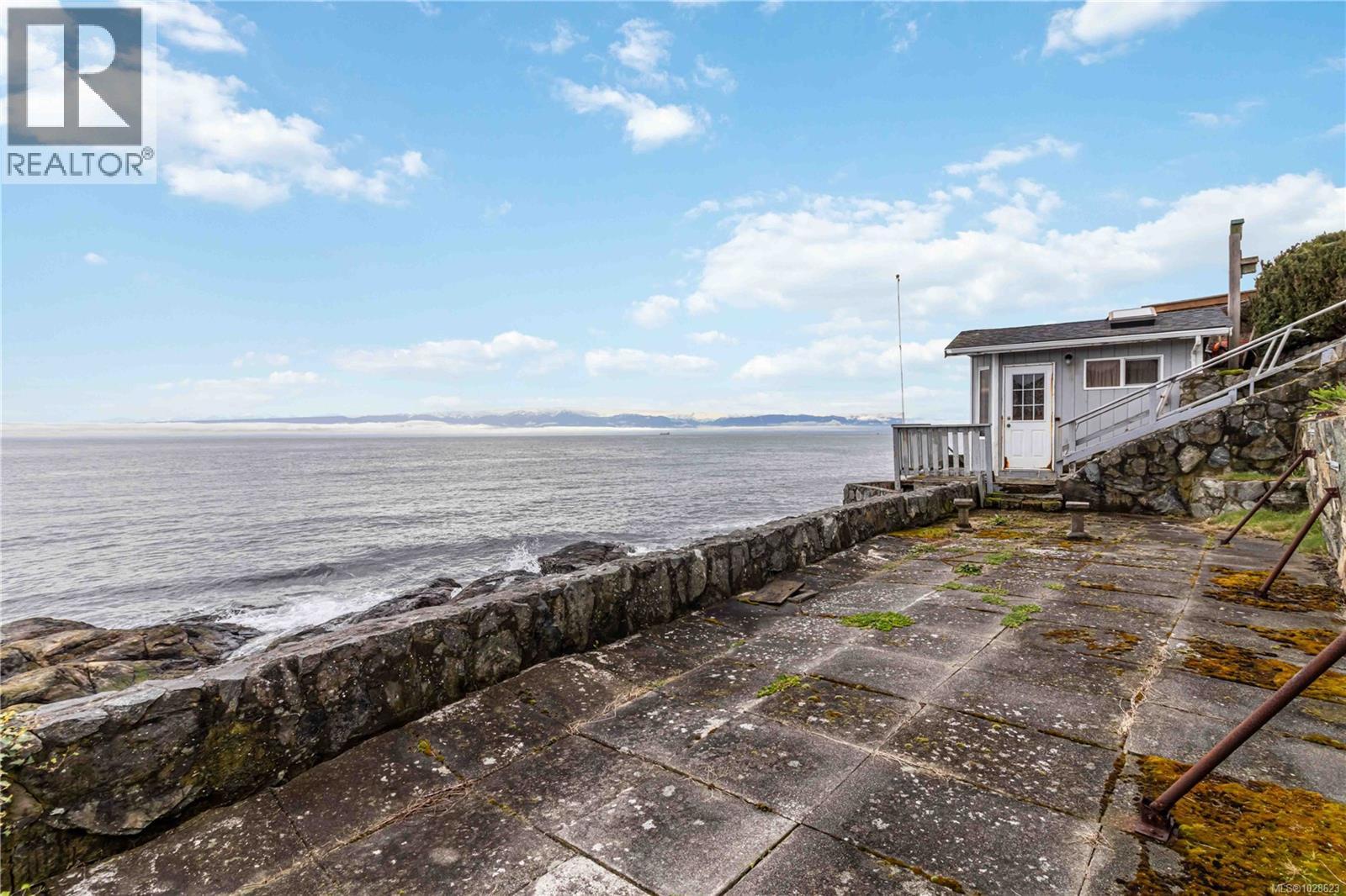 1811 Hollywood Cres, Victoria, British Columbia