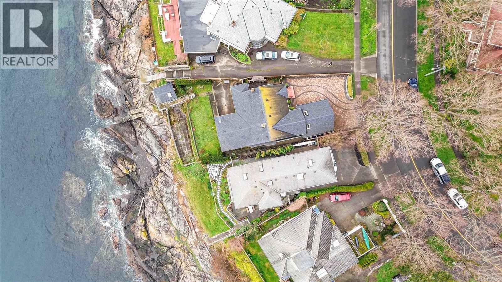 1811 Hollywood Cres, Victoria, British Columbia