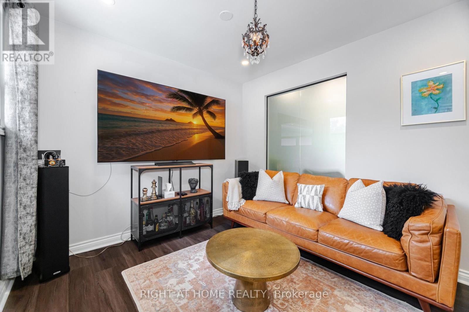 15 Kemano Road, Aurora (aurora Heights), Ontario