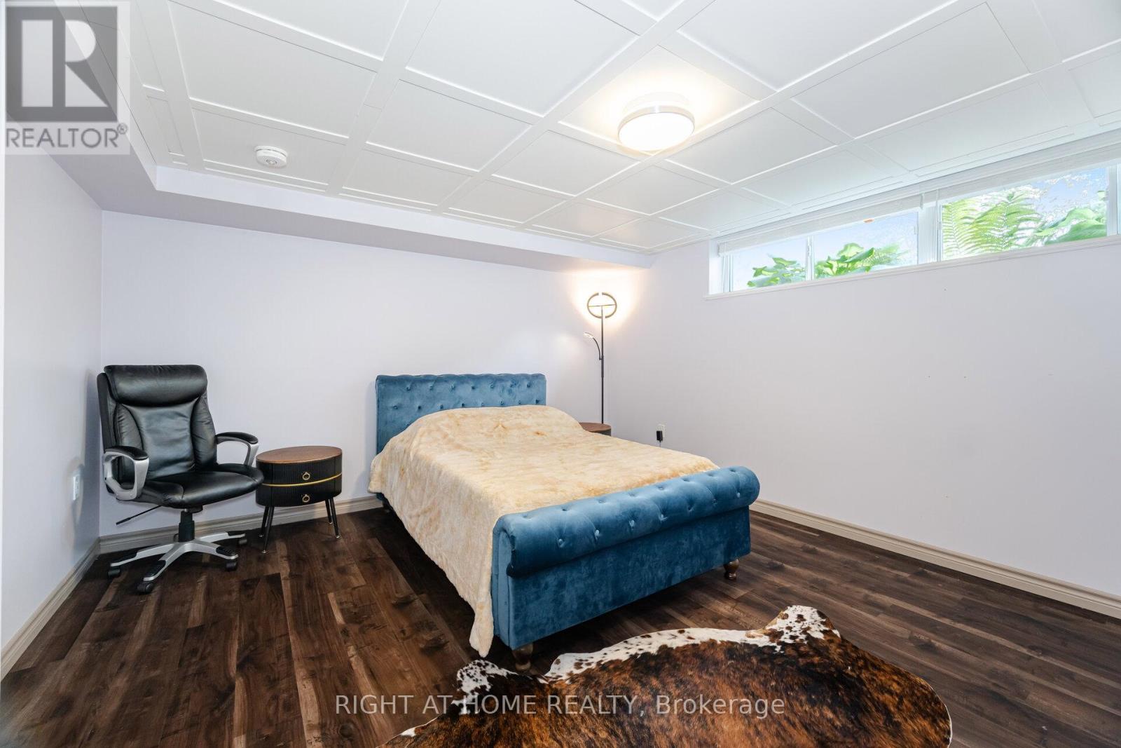 15 Kemano Road, Aurora (aurora Heights), Ontario