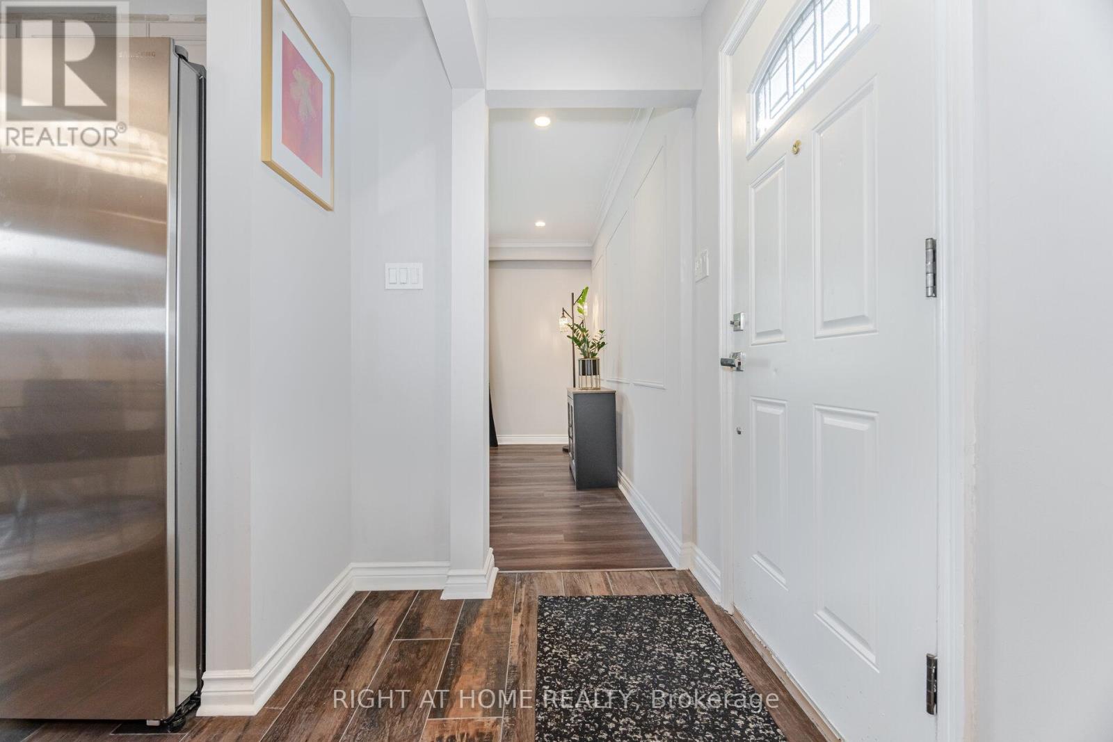 15 Kemano Road, Aurora (aurora Heights), Ontario