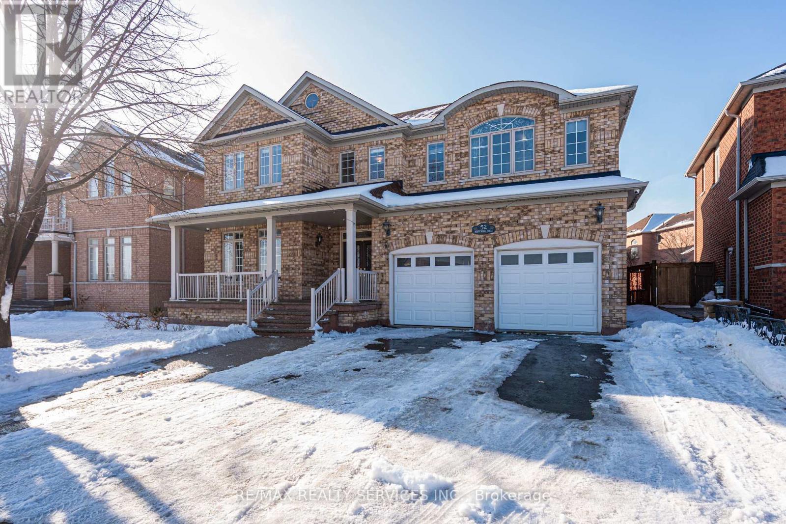 52 Mount Royal Circle, Brampton (vales Of Castlemore North), Ontario