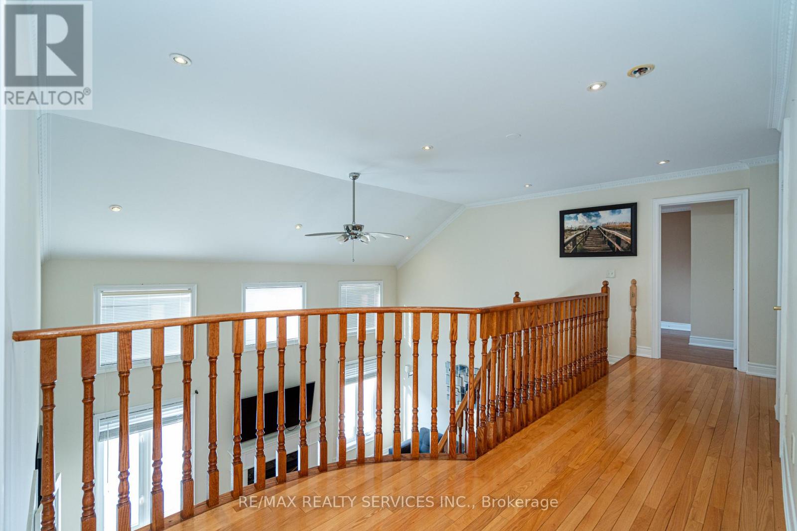 52 Mount Royal Circle, Brampton (vales Of Castlemore North), Ontario