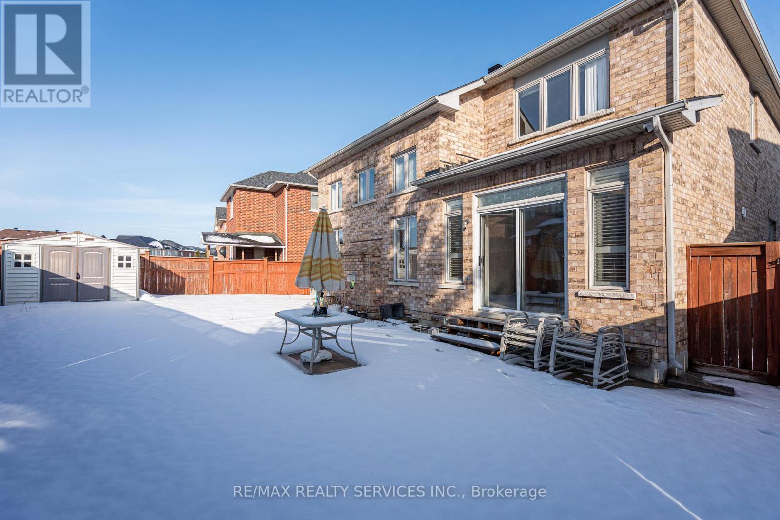 52 Mount Royal Circle, Brampton (vales Of Castlemore North), Ontario