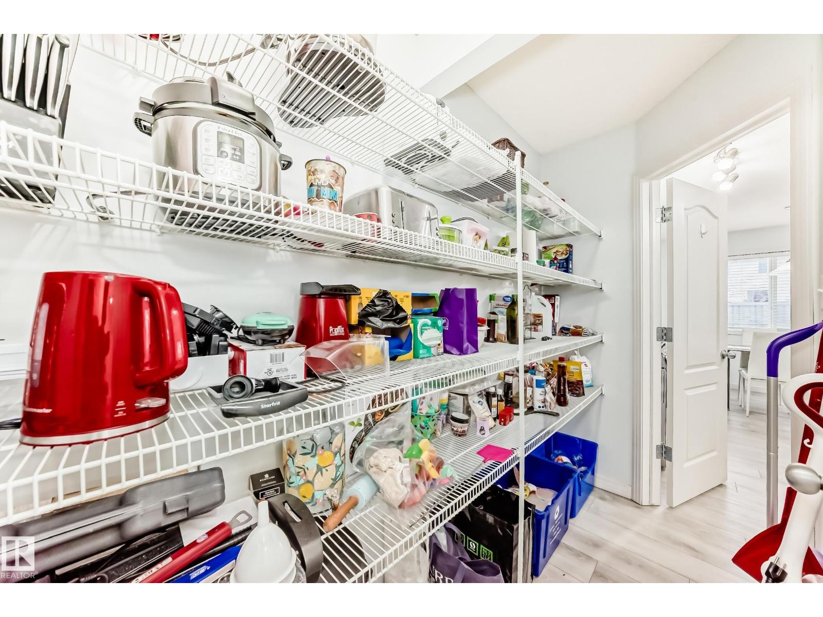 5305 205 St Nw, Edmonton, Alberta