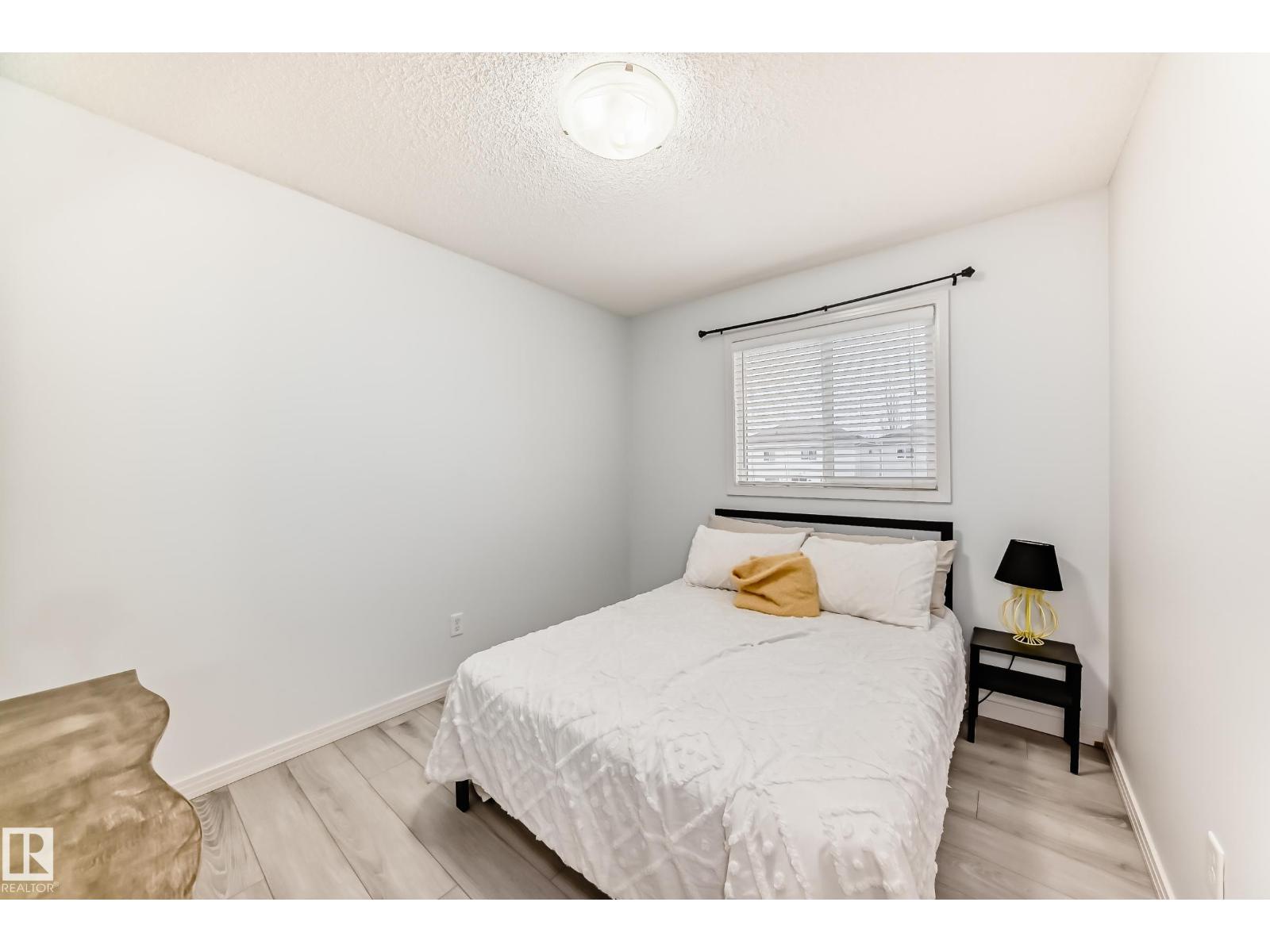 5305 205 St Nw, Edmonton, Alberta