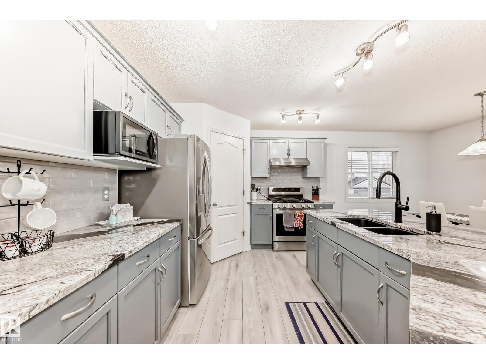 5305 205 St Nw, Edmonton, Alberta