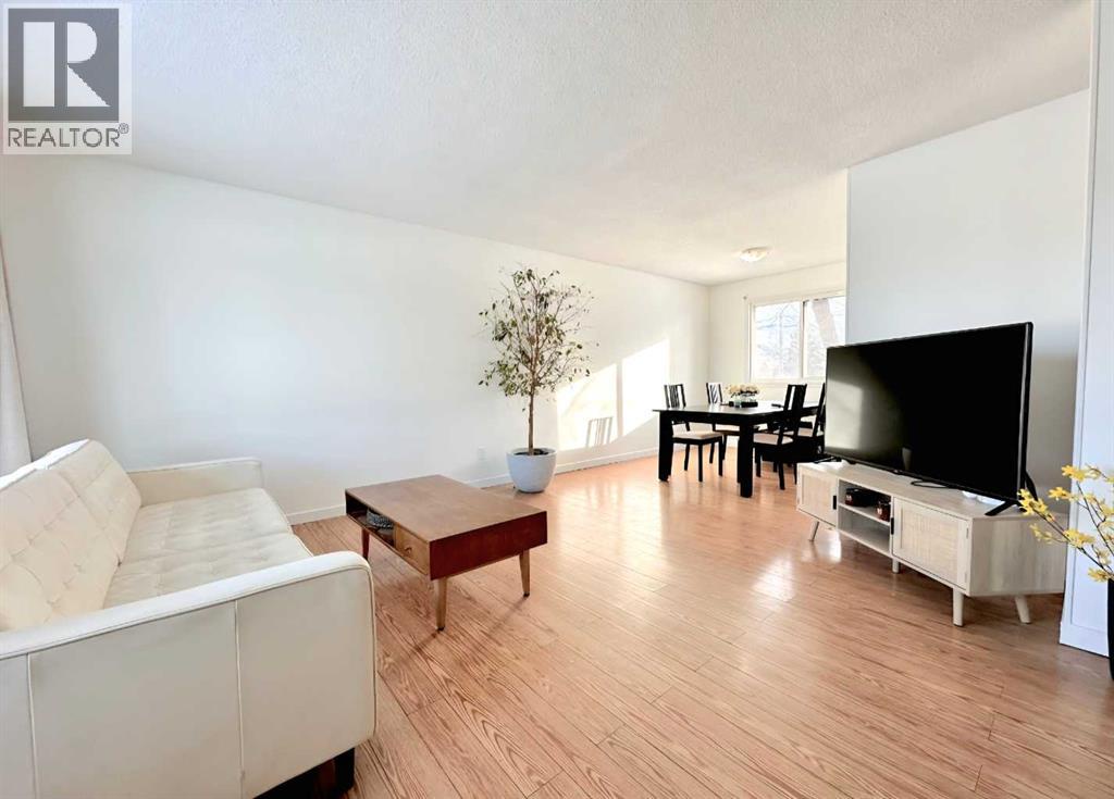 525 4 Avenue, Fox Creek, Alberta