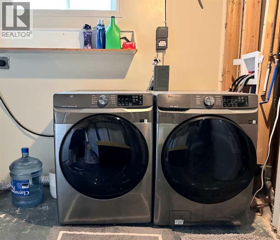 525 4 Avenue, Fox Creek, Alberta